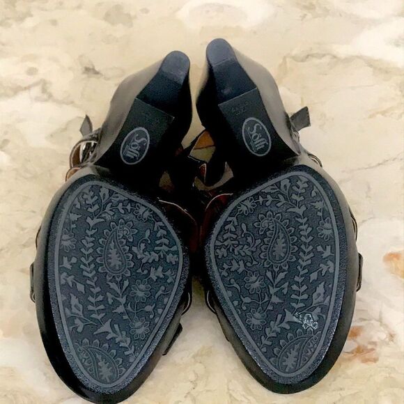 Söfft Solana Black Patent Leather Sandals - Picture 5 of 7